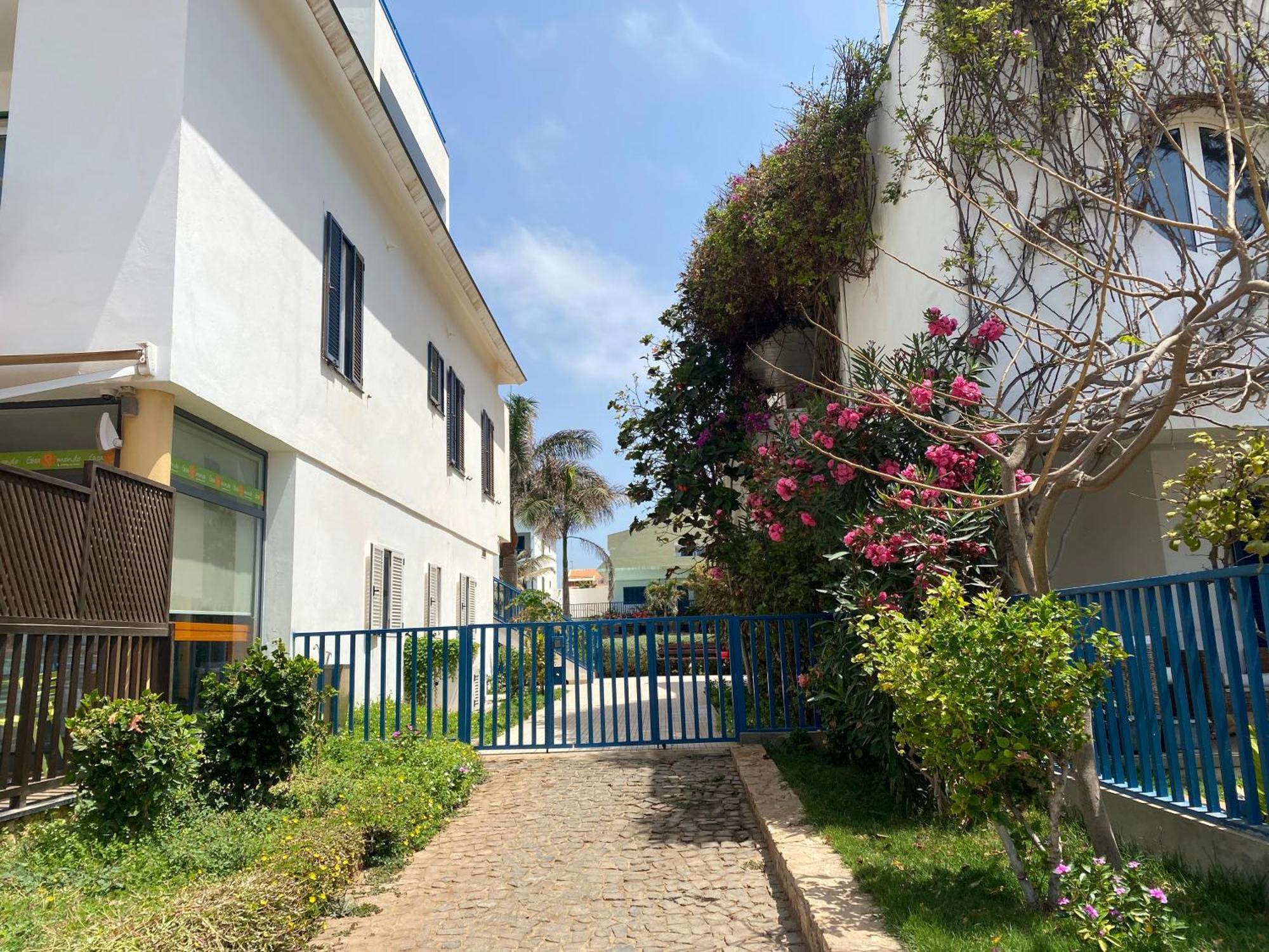 Leme Bedje - By Bobbywashere Santa Maria Exterior foto